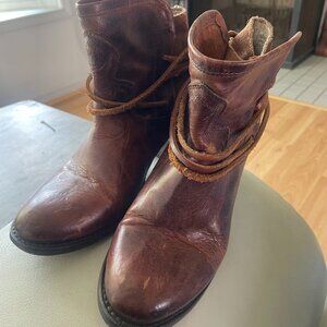 FREEBIRD Casey, Bootie Boots, Cognac, Size 8 women's